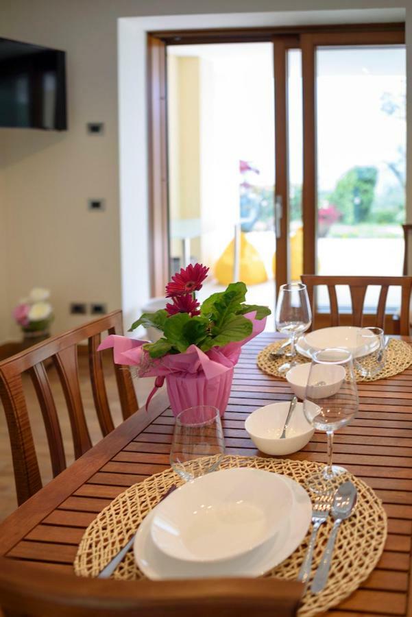 Maison Balu Villa Torri Del Benaco Luaran gambar